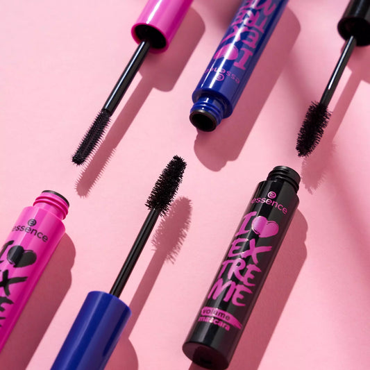 I love extreme mascara