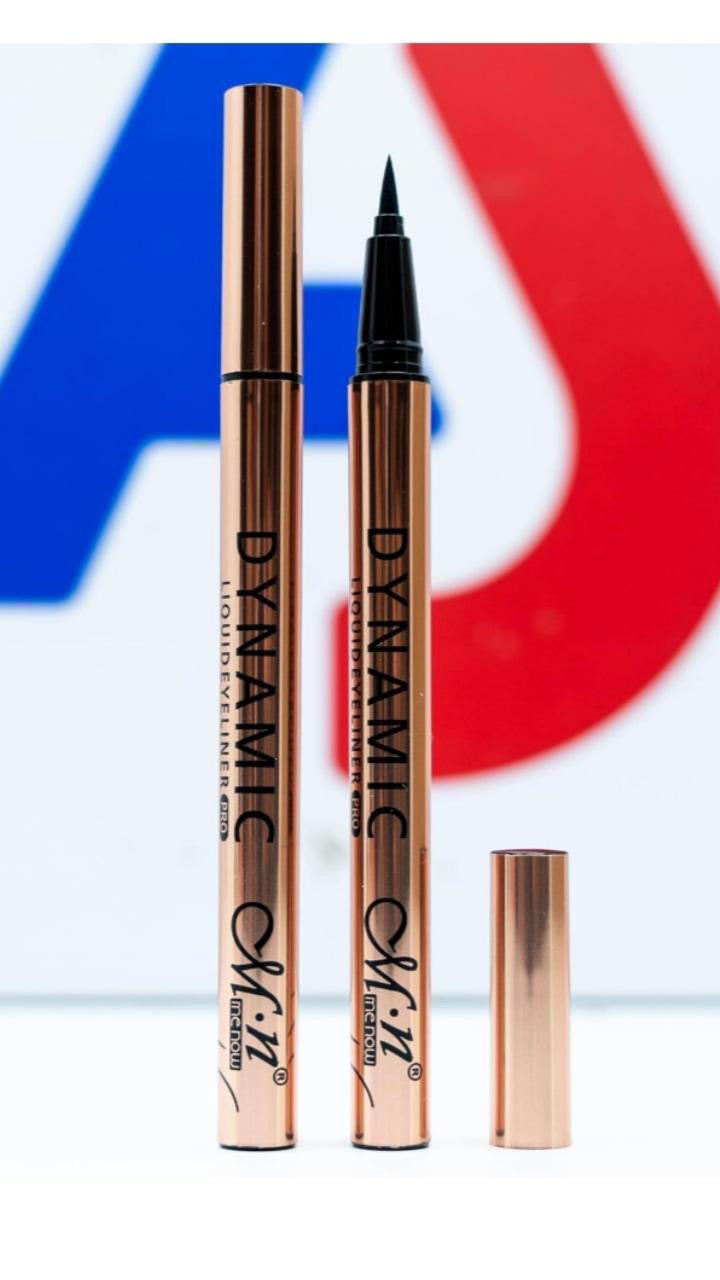 M.N New Dynamic Liquid Eyeliner Black - E480