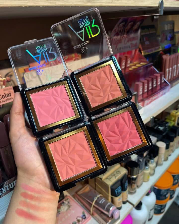 Rose Gold Air blusher matte