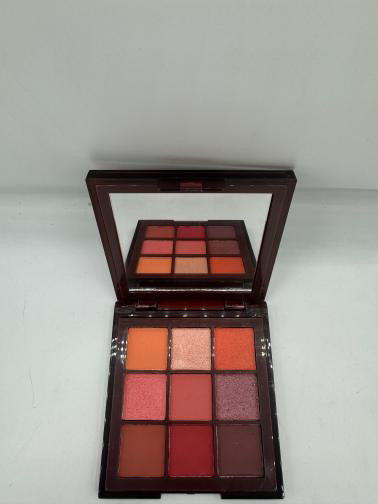 Hula beauty nude rich eyeshadow copy