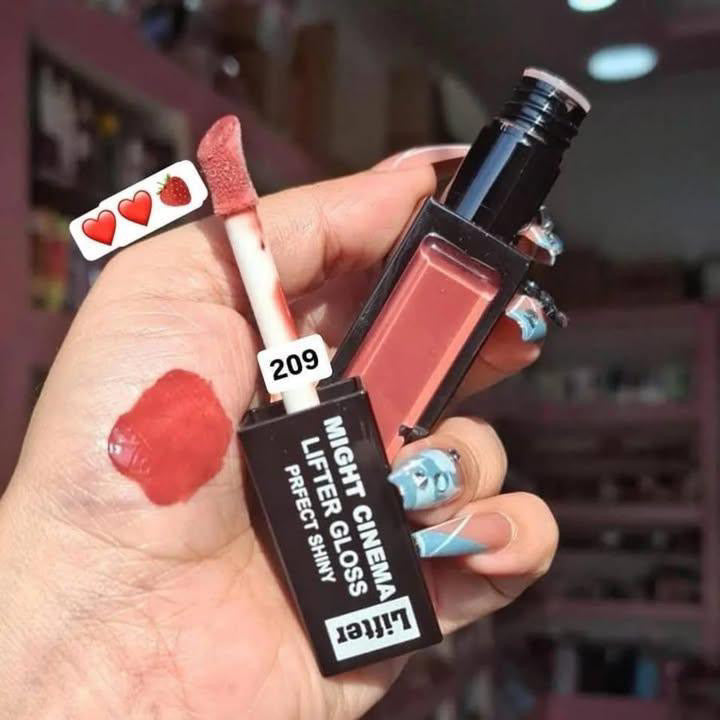 Might Cinema lifter gloss perfect shiny