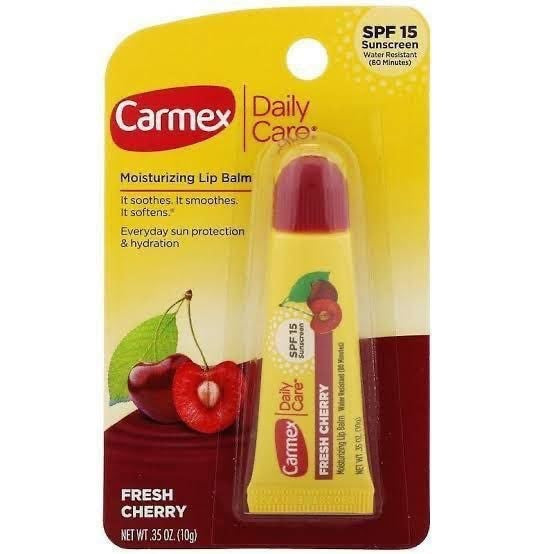 Carmex Lip Balm Tube Classic Medicated - مرطب شفاه كلاسيكي من كارمكس طبي.