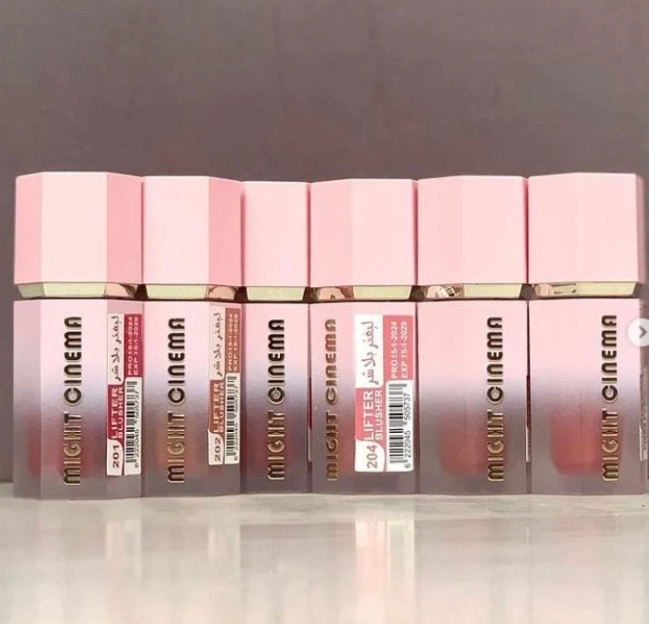 Might cinema Lifter Blusher