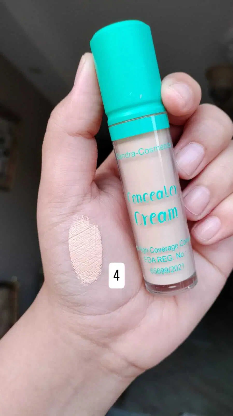 Sandra Concealer green