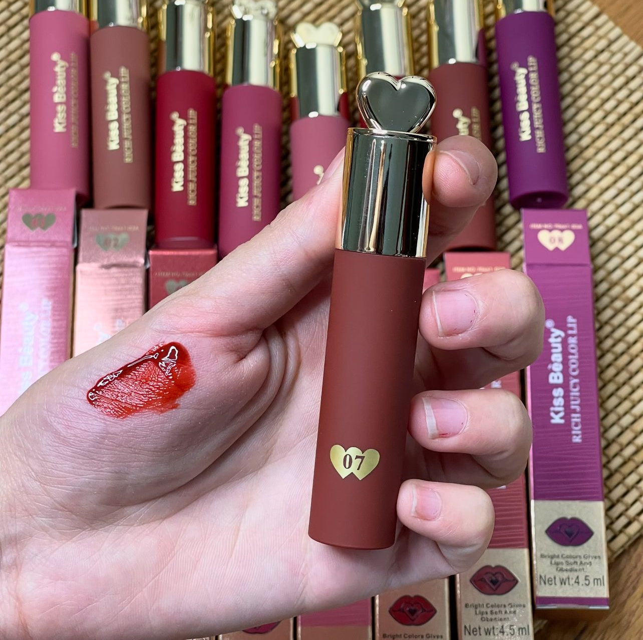 Kiss beauty lip gloss matte