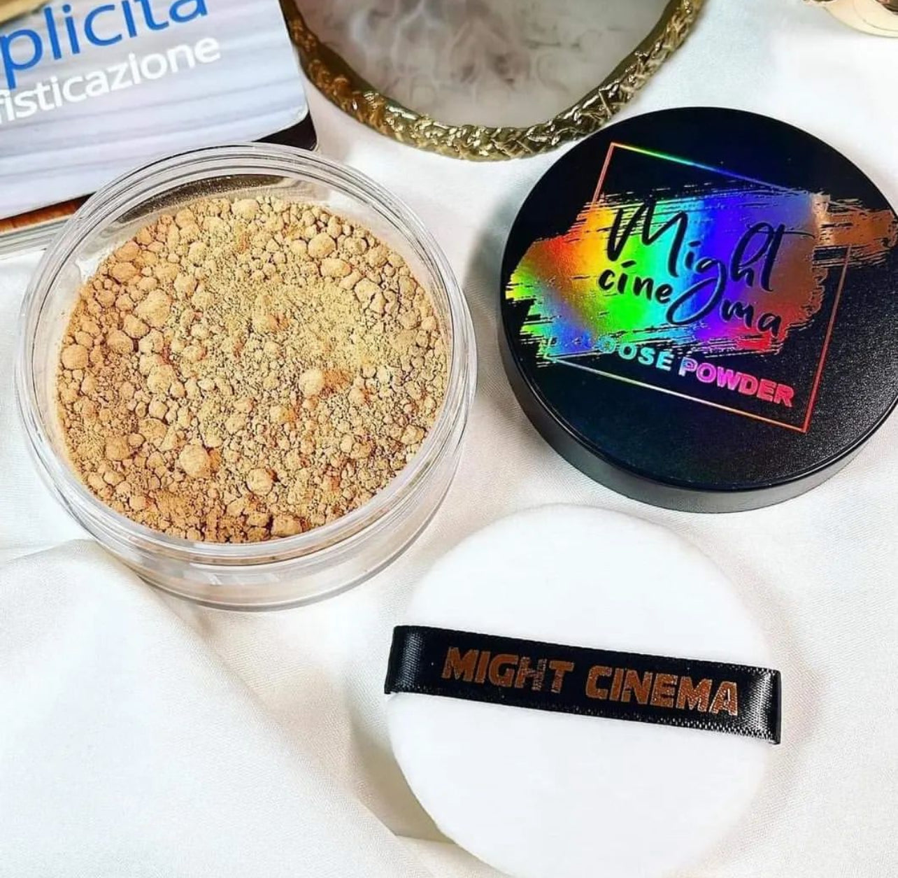 Might Cinema Loose Powder Matte finish With sponge
