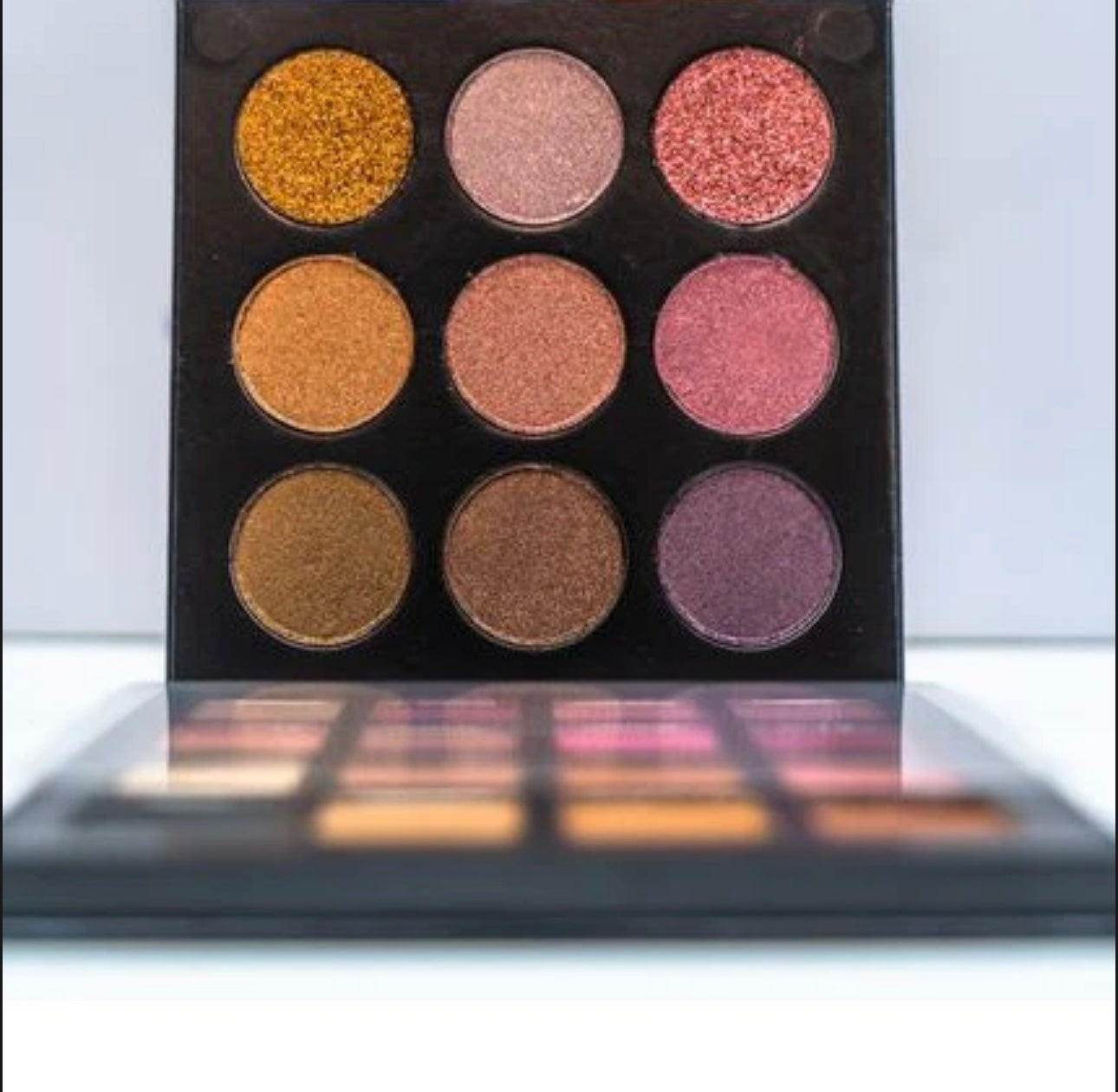 Might Cinema Professional Cosmetic palette Eyeshadow 25 Colors